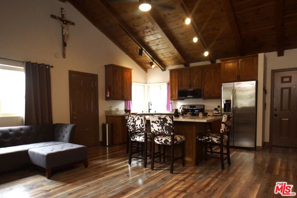 4229 Elliot Trail Property Photo 5