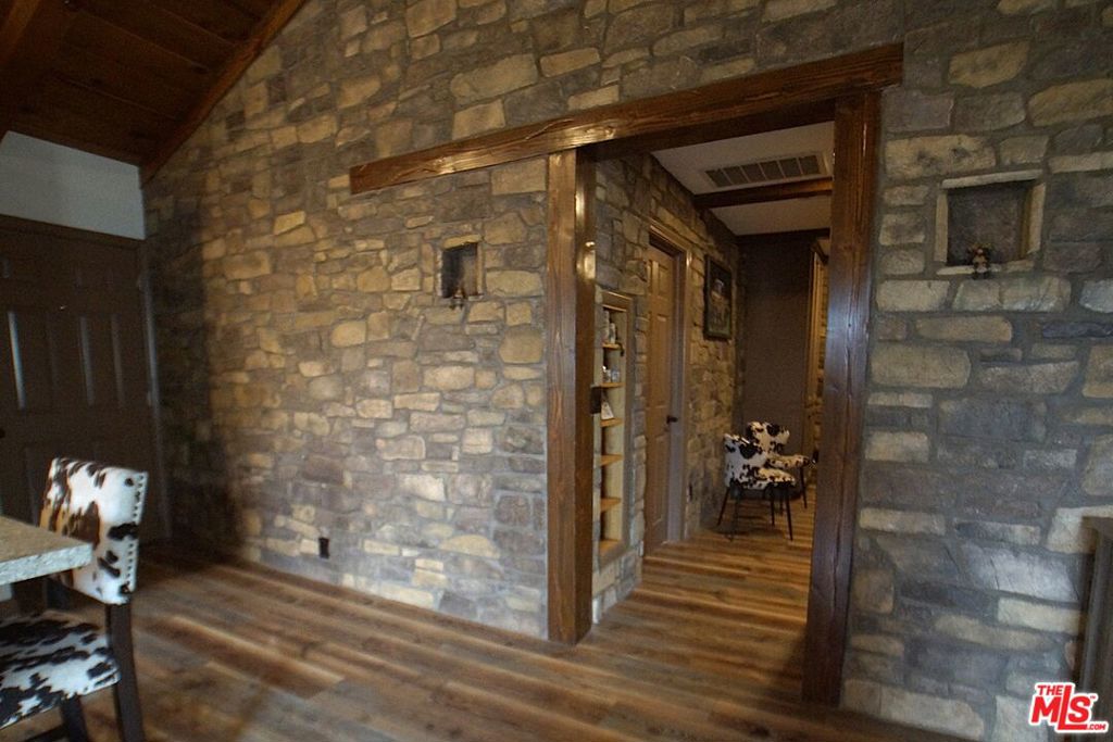 4229 Elliot Trail Property Photo 6