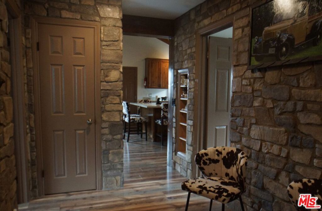 4229 Elliot Trail Property Photo 21