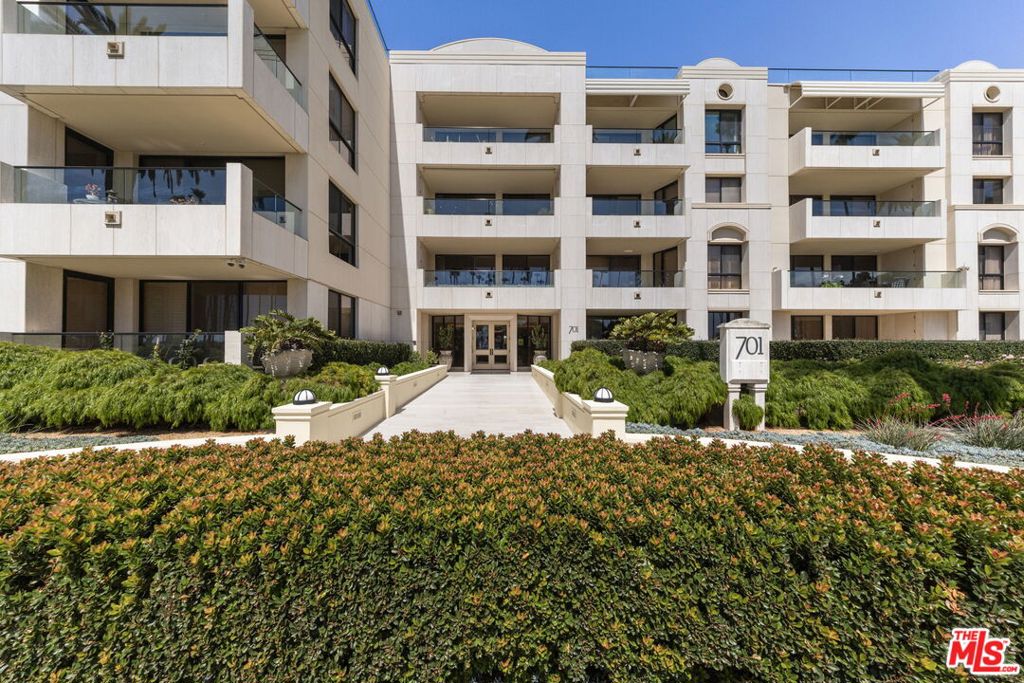 701 Ocean Avenue 309 Property Photo 1