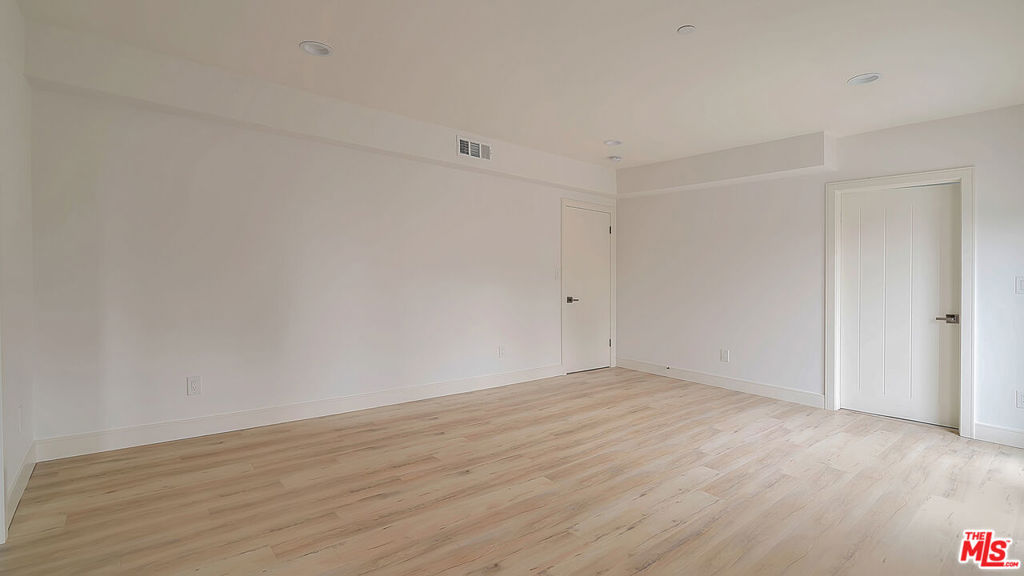 2209 6th Avenue Property Photo 33