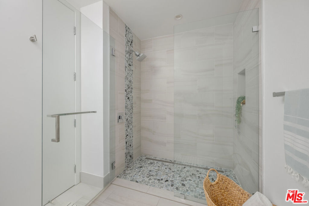 4140 Glencoe Avenue 507 Property Photo 10