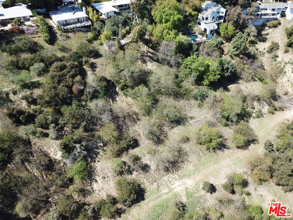 3895 N Hopevale Drive Property Photo 6