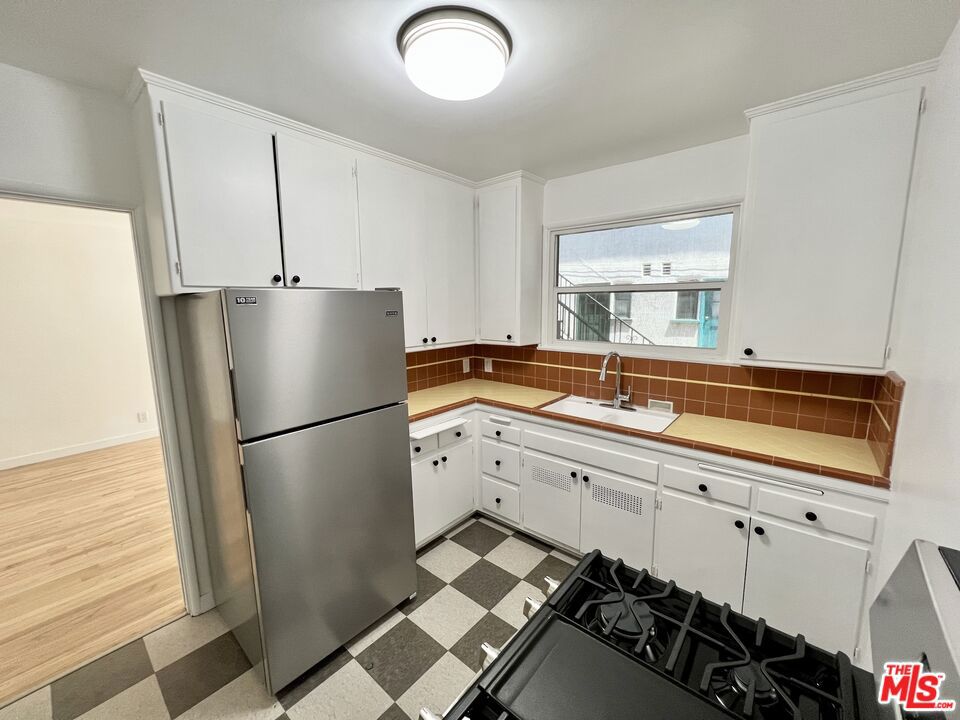 7962 Norton 2 Property Photo 4