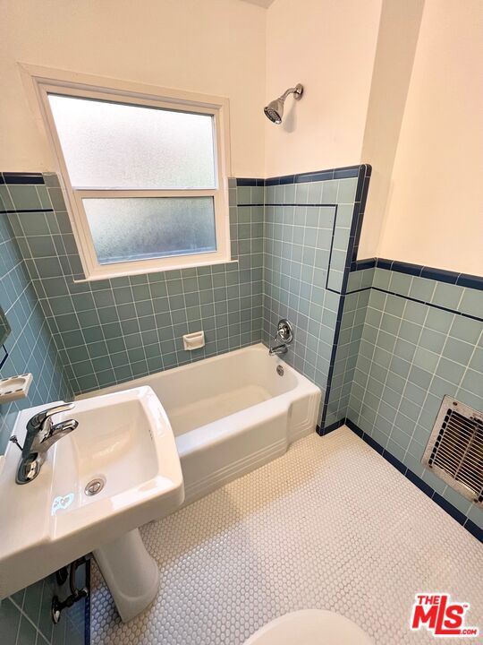 7962 Norton 2 Property Photo 10