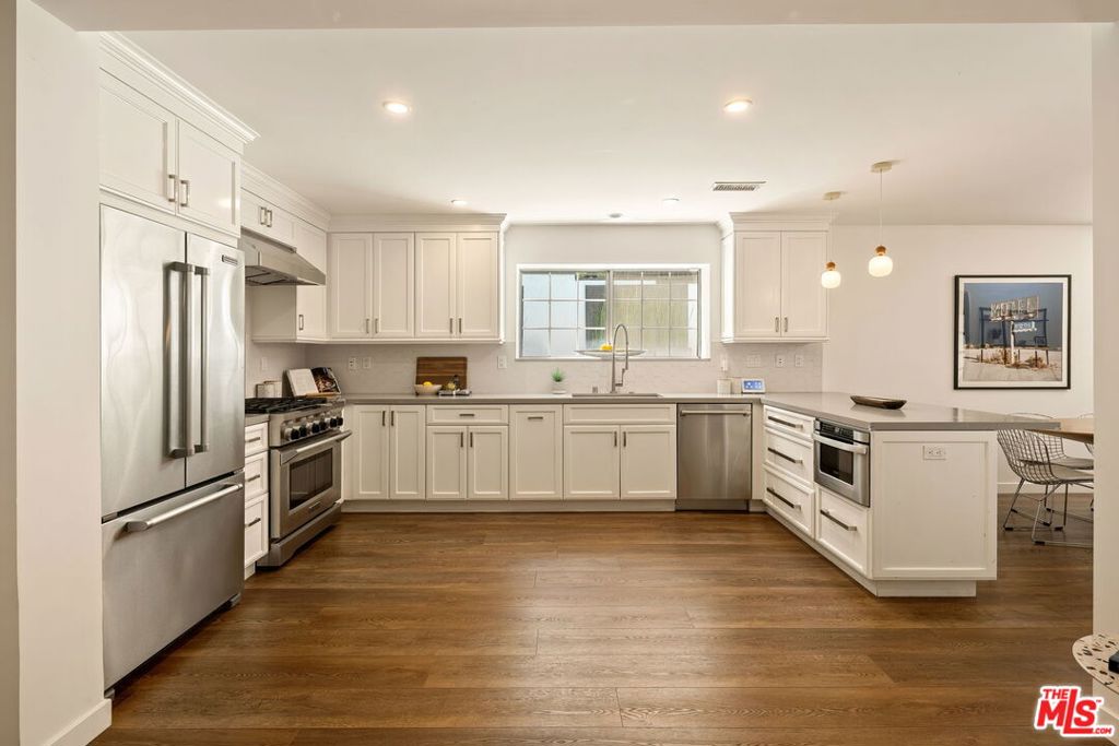 11734 Sunshine Terrace Property Photo 10
