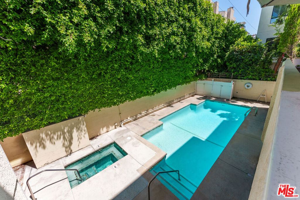 1520 Camden Avenue 105 Property Photo 19