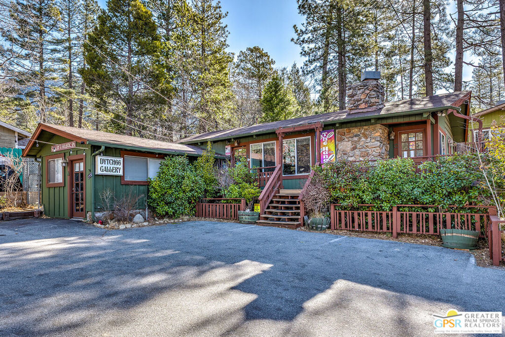 54585 N Circle Drive Property Photo 1