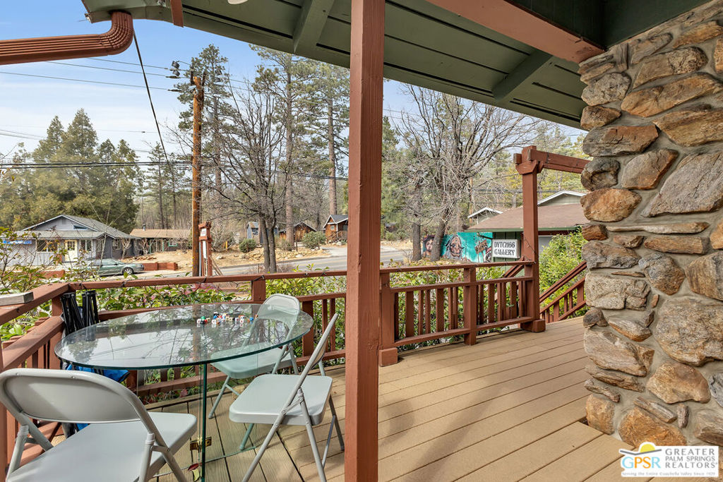 54585 N Circle Drive Property Photo 8