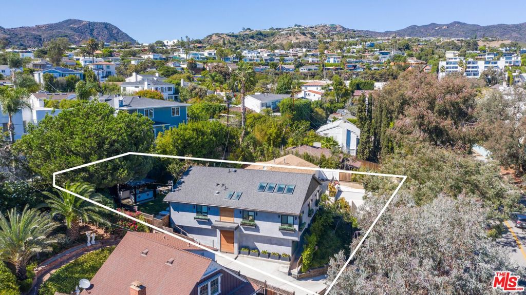 16723 W Sunset Boulevard Property Photo 2