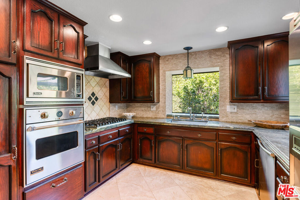 24656 Blue Dane Lane Property Photo 14