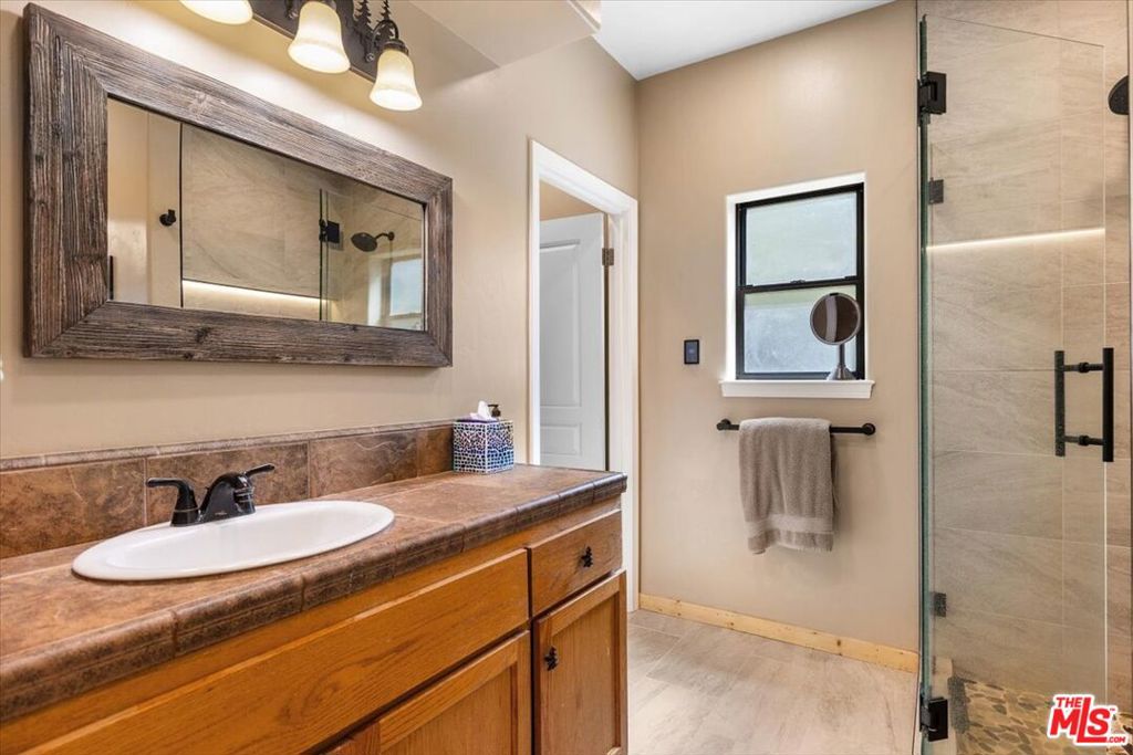 28081 Deertrail Drive Property Photo 16
