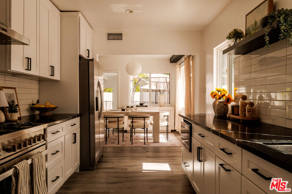 23262 Ostronic Drive Property Photo 12