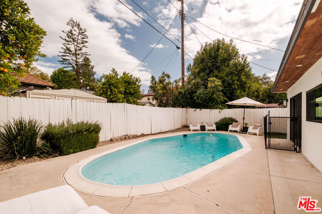 23262 Ostronic Drive Property Photo 36