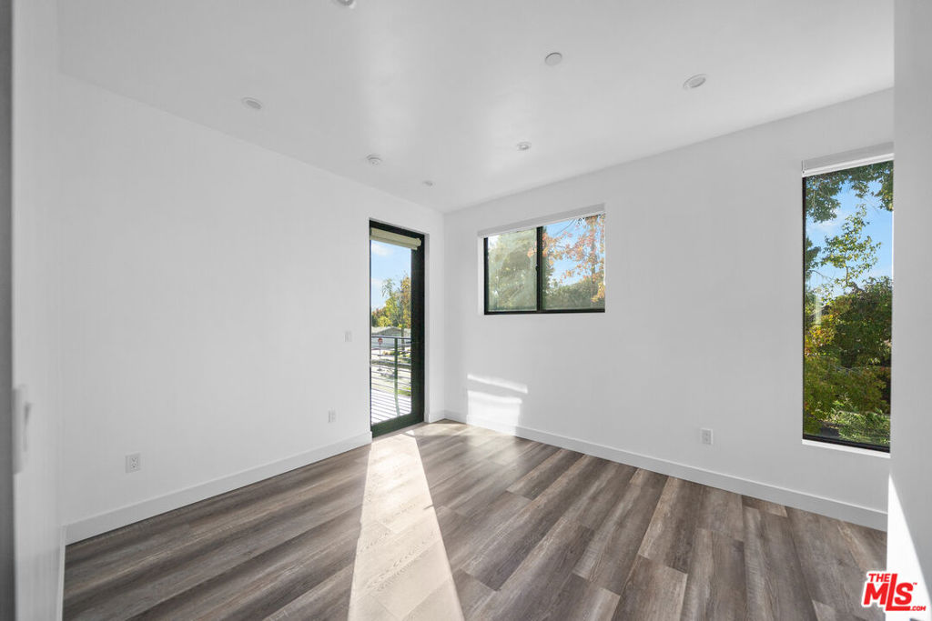 5812 Willis Avenue Property Photo 28