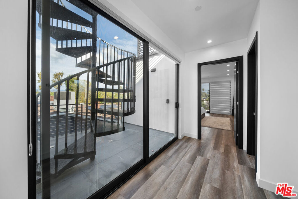 5812 Willis Avenue Property Photo 37