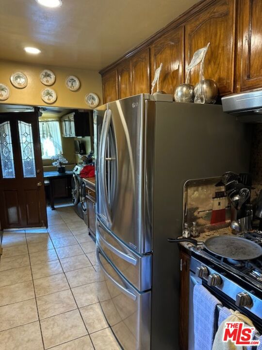 1130 E 66th Street Property Photo 14