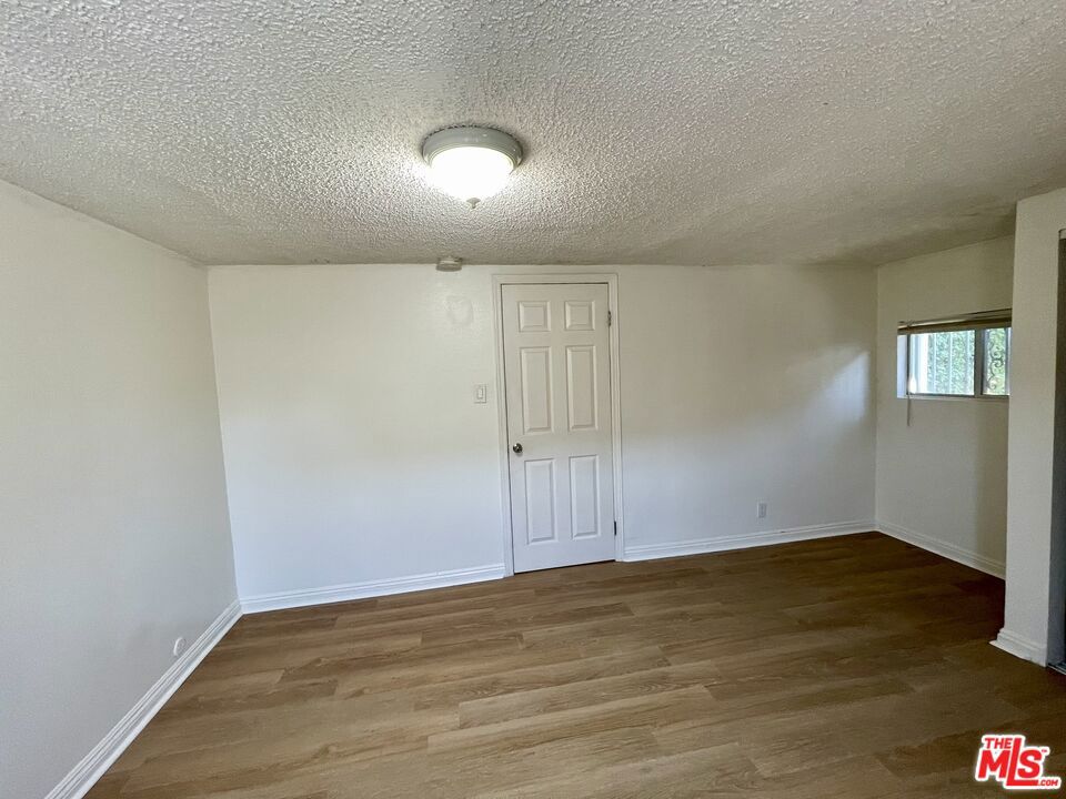 3421 Walton Avenue 3421.5 Property Photo 10