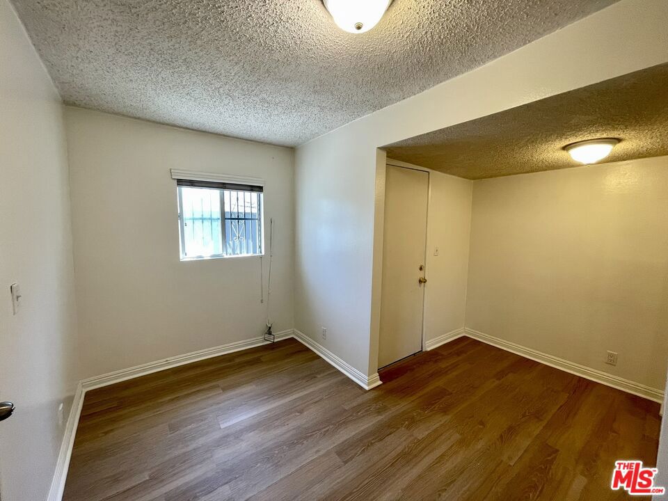 3421 Walton Avenue 3421.5 Property Photo 14