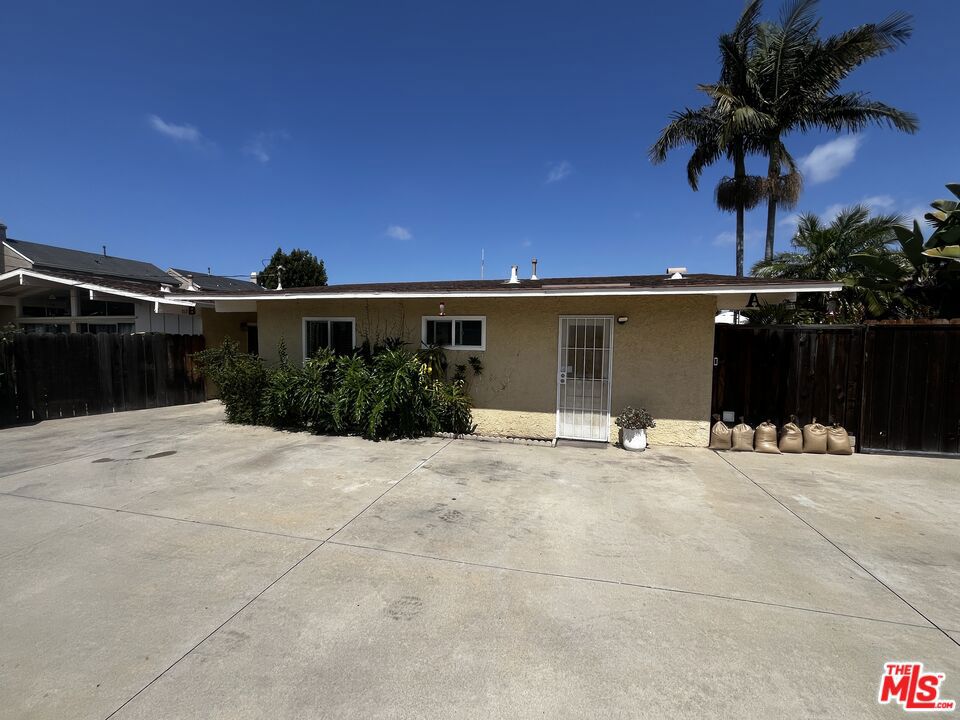 317 University Drive Unitsa,b,c Property Photo 32