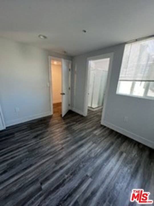 1608 W 36th Place Property Photo 7