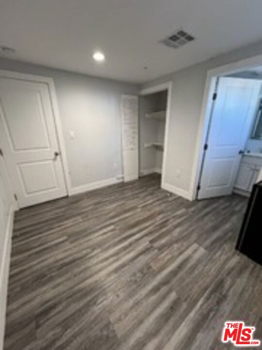 1608 W 36th Place Property Photo 8
