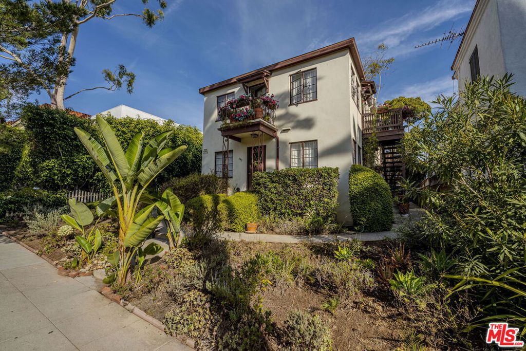 947 17th Street Property Photo 1