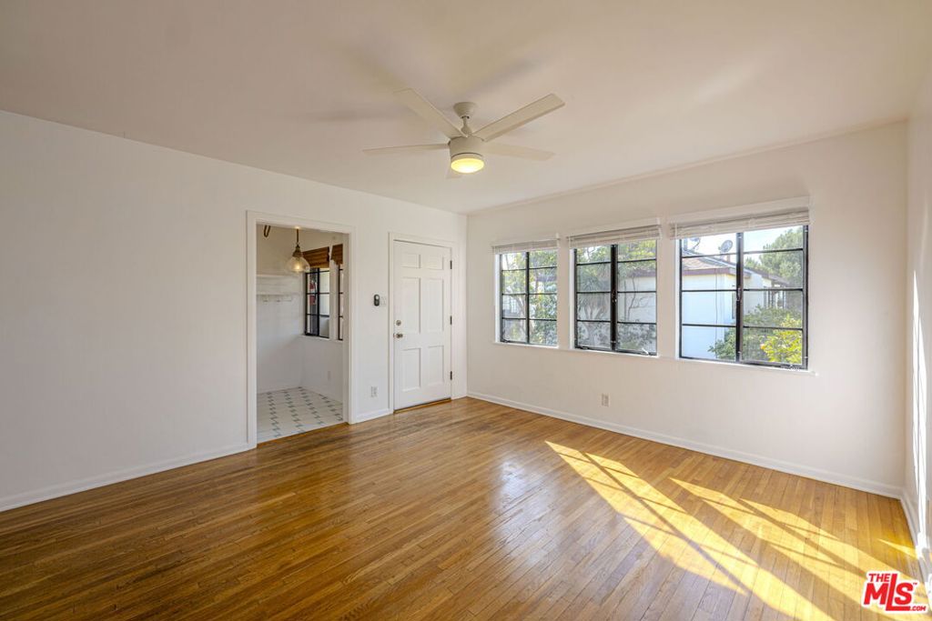 947 17th Street Property Photo 10