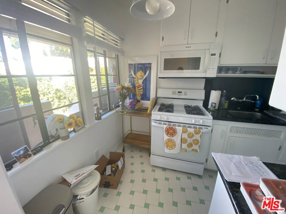 947 17th Street Property Photo 18