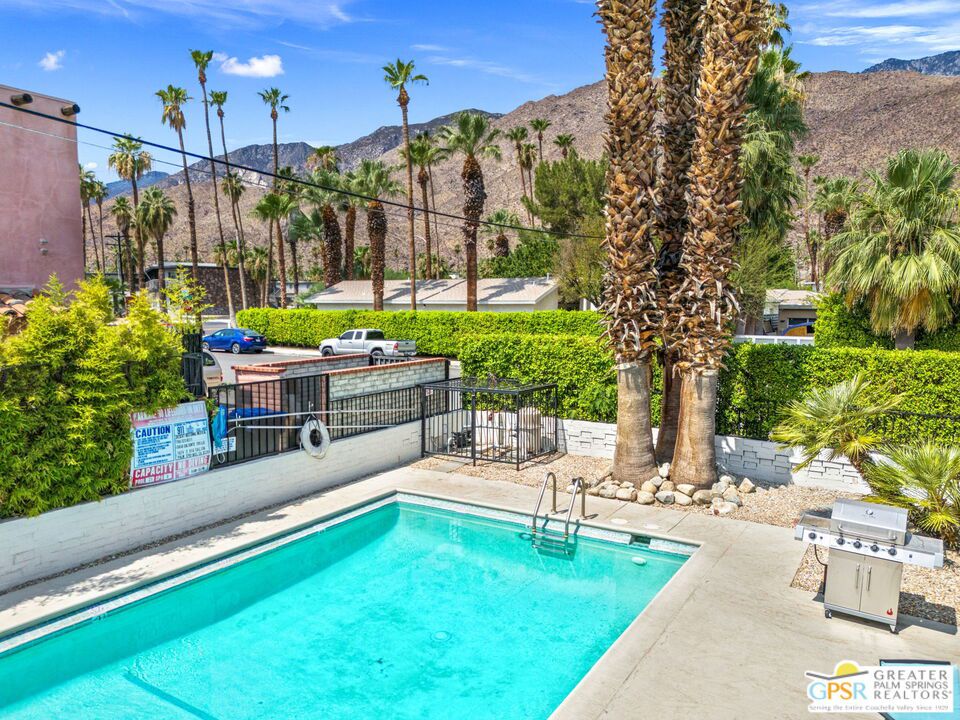 1674 S Via Salida 6 Property Photo 4