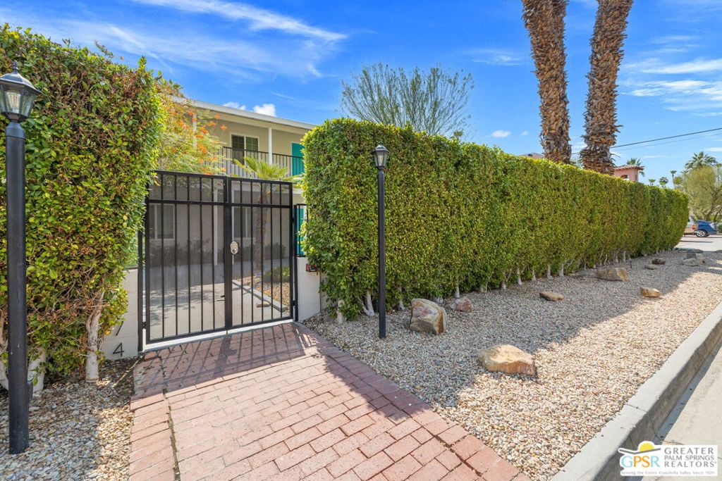 1674 S Via Salida 6 Property Photo 5