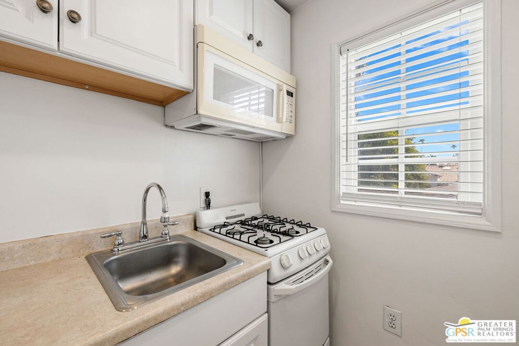1674 S Via Salida 6 Property Photo 18