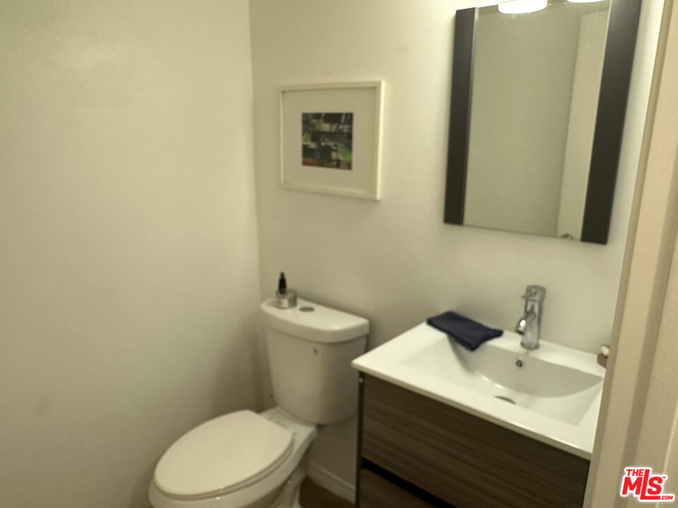 14715 Parthenia Street 18 Property Photo 15