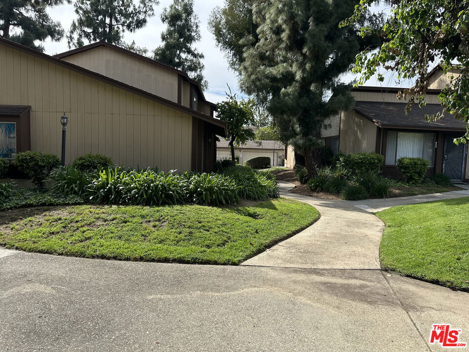 14715 Parthenia Street 18 Property Photo 25