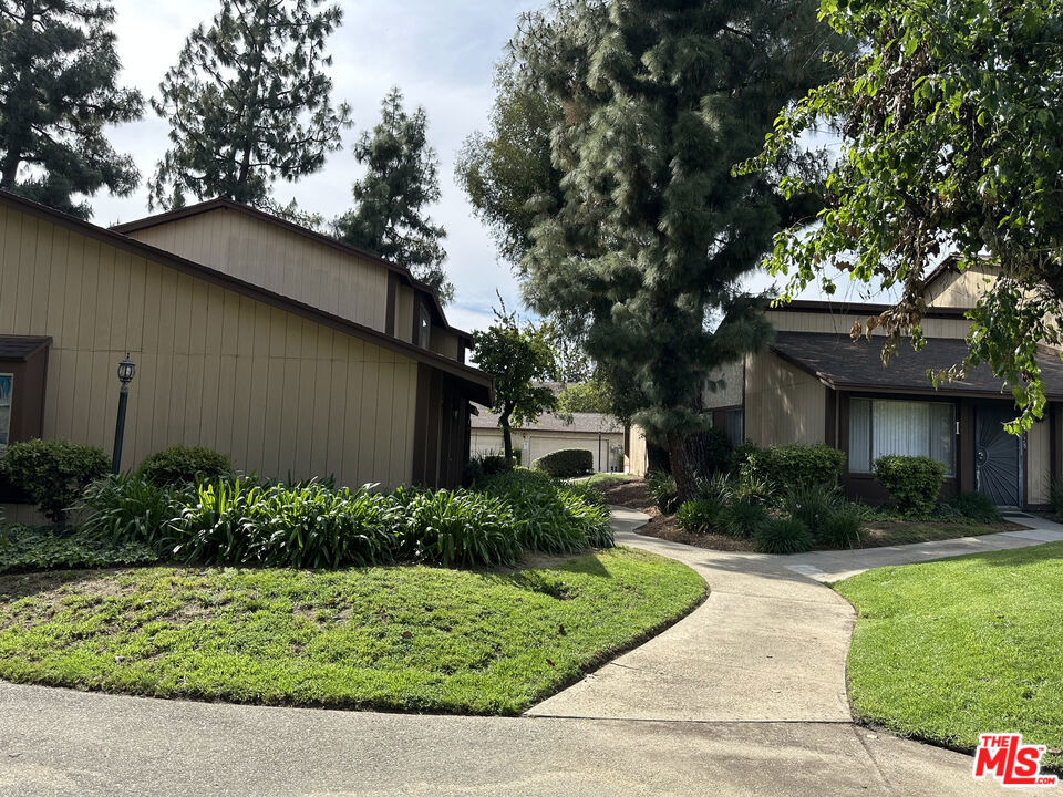 14715 Parthenia Street 18 Property Photo 26