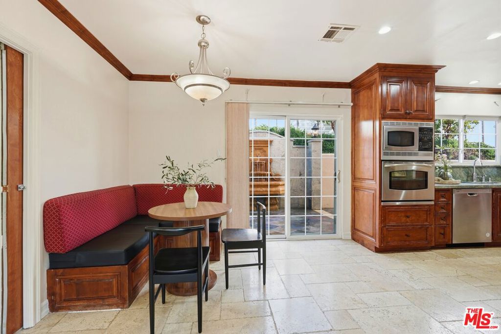 5356 Waldo Place Property Photo 16