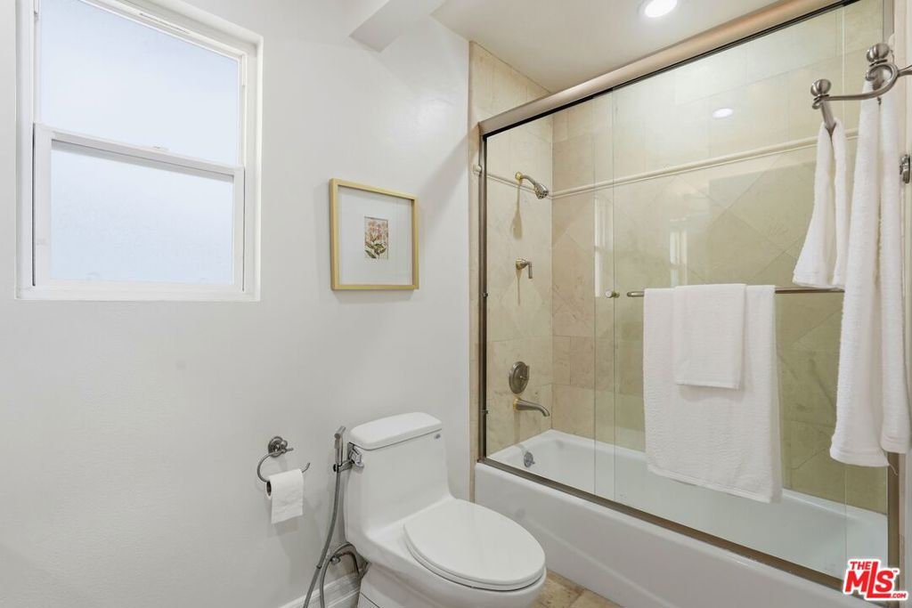 5356 Waldo Place Property Photo 23