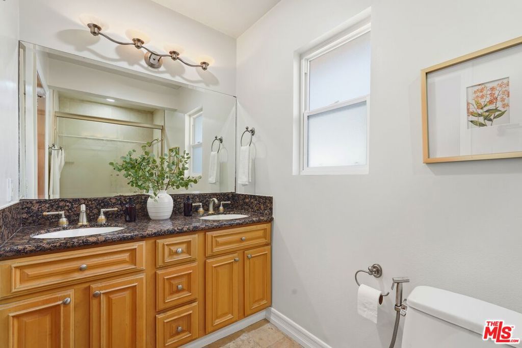 5356 Waldo Place Property Photo 24