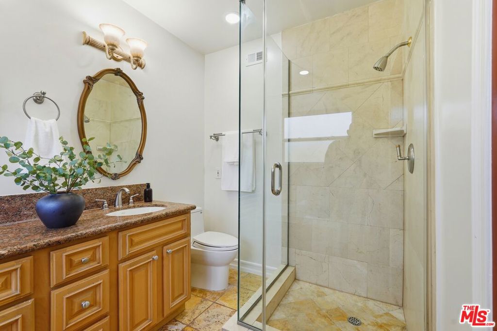 5356 Waldo Place Property Photo 38