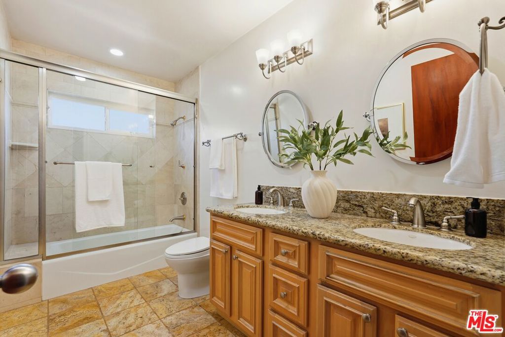 5356 Waldo Place Property Photo 42