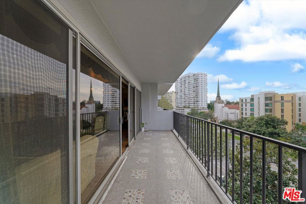 10450 Wilshire Boulevard 4f Property Photo 14
