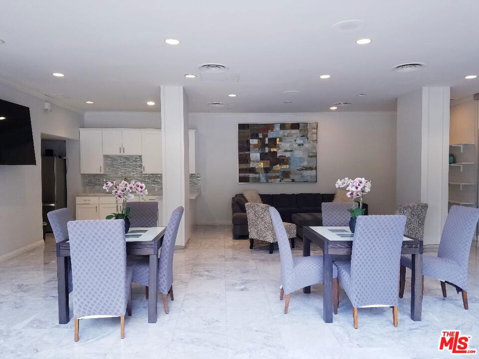 10450 Wilshire Boulevard 4f Property Photo 18