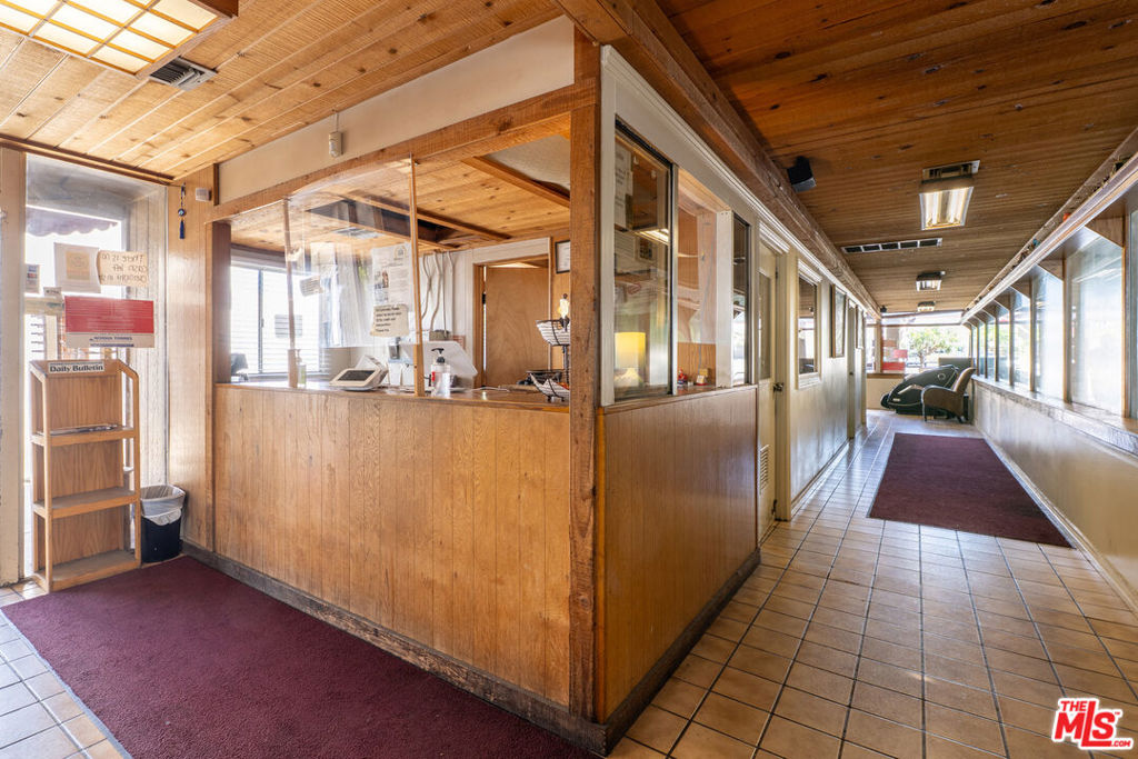 530 E Foothill Boulevard Property Photo 16