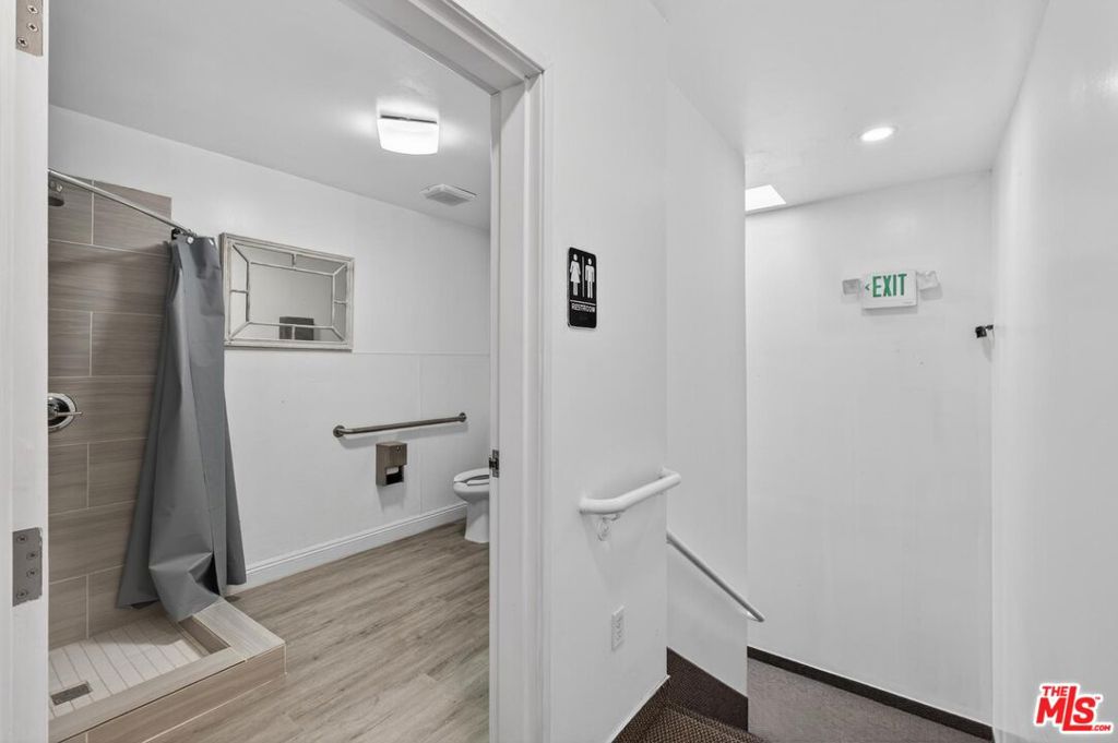 4101 Rosemead Boulevard Property Photo 34