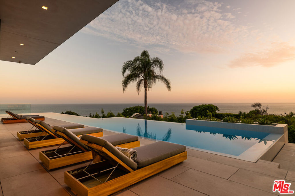 26946 Pacific Coast Highway Property Photo
