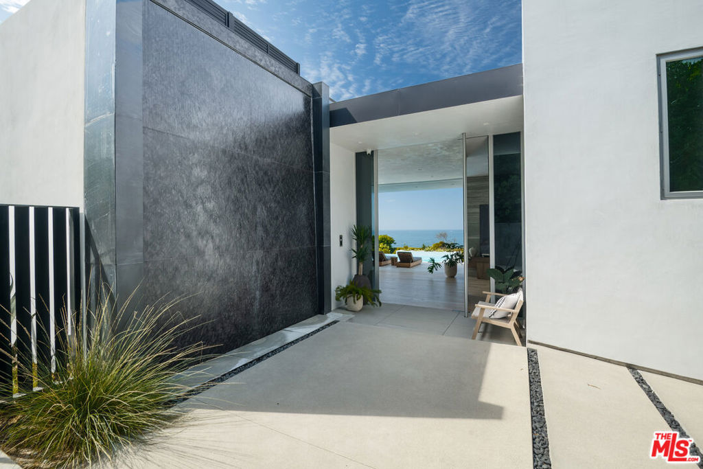26946 Pacific Coast Highway Property Photo 8