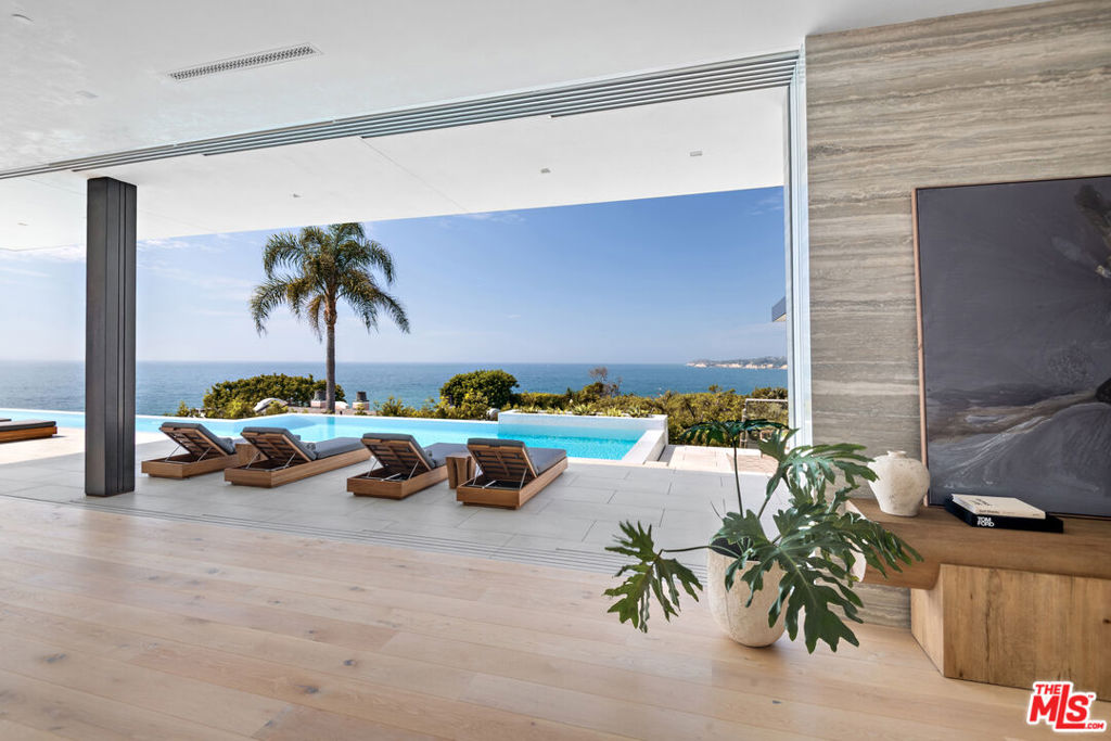 26946 Pacific Coast Highway Property Photo 10