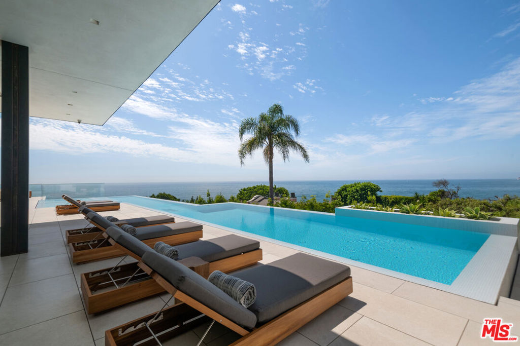 26946 Pacific Coast Highway Property Photo 11
