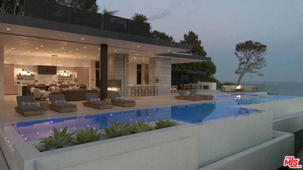 26946 Pacific Coast Highway Property Photo 12