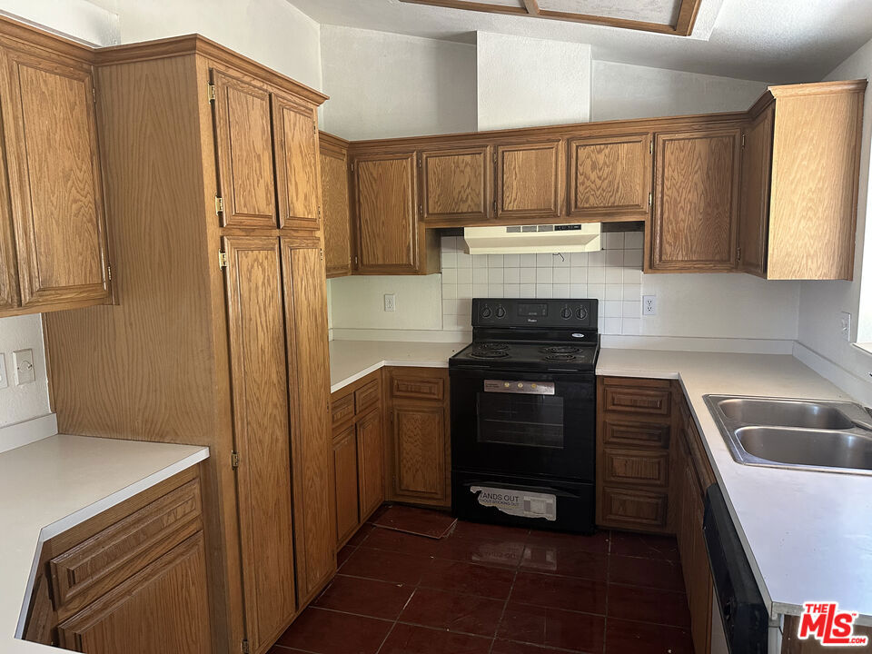 32049 213th Street Property Photo 14